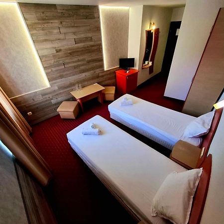 Korona Hotel ブラゴエヴグラト エクステリア 写真