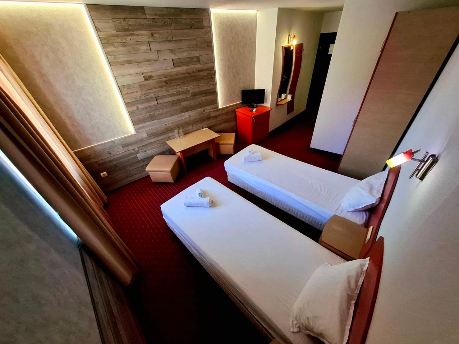 Korona Hotel ブラゴエヴグラト エクステリア 写真